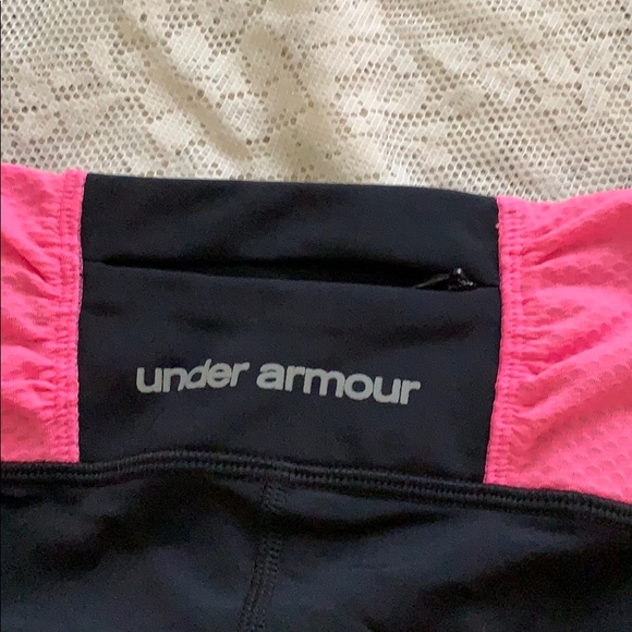 UNDER ARMOUR PINK MESH YOGA ATHLETIC PANTS SMALL - Picture 9 of 9